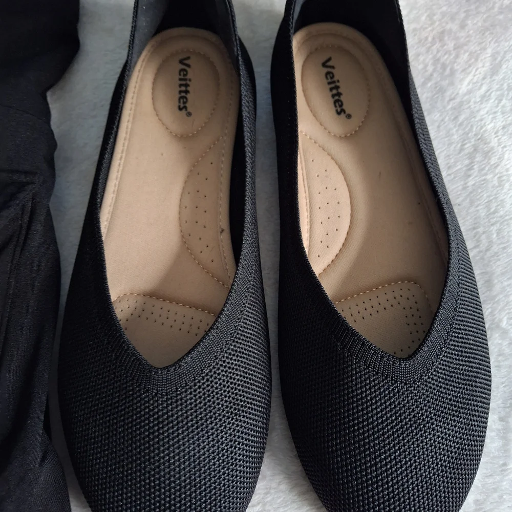 Women's Black Knit Slip-On Flats
